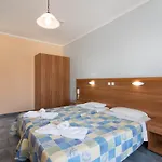 Hotel Dados
