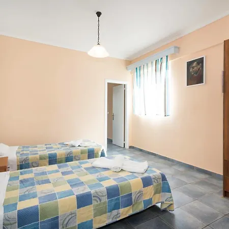 Hotell Dados 2*